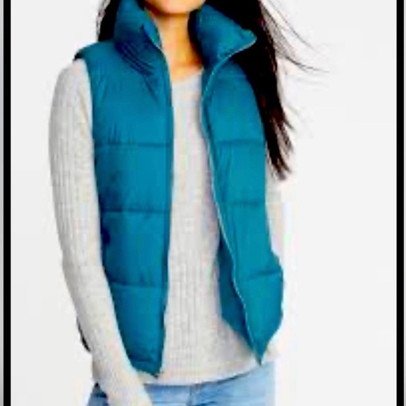 Old Navy Puffer Jacket - NWOT - Picture 1 of 5